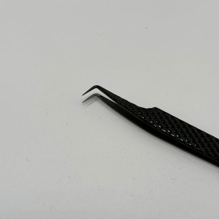 skinny 90s baby tweezer