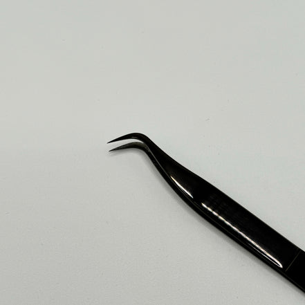 curved volume tweezer