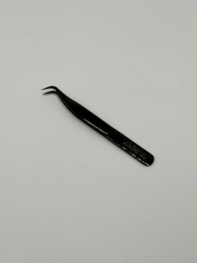 curved volume tweezer