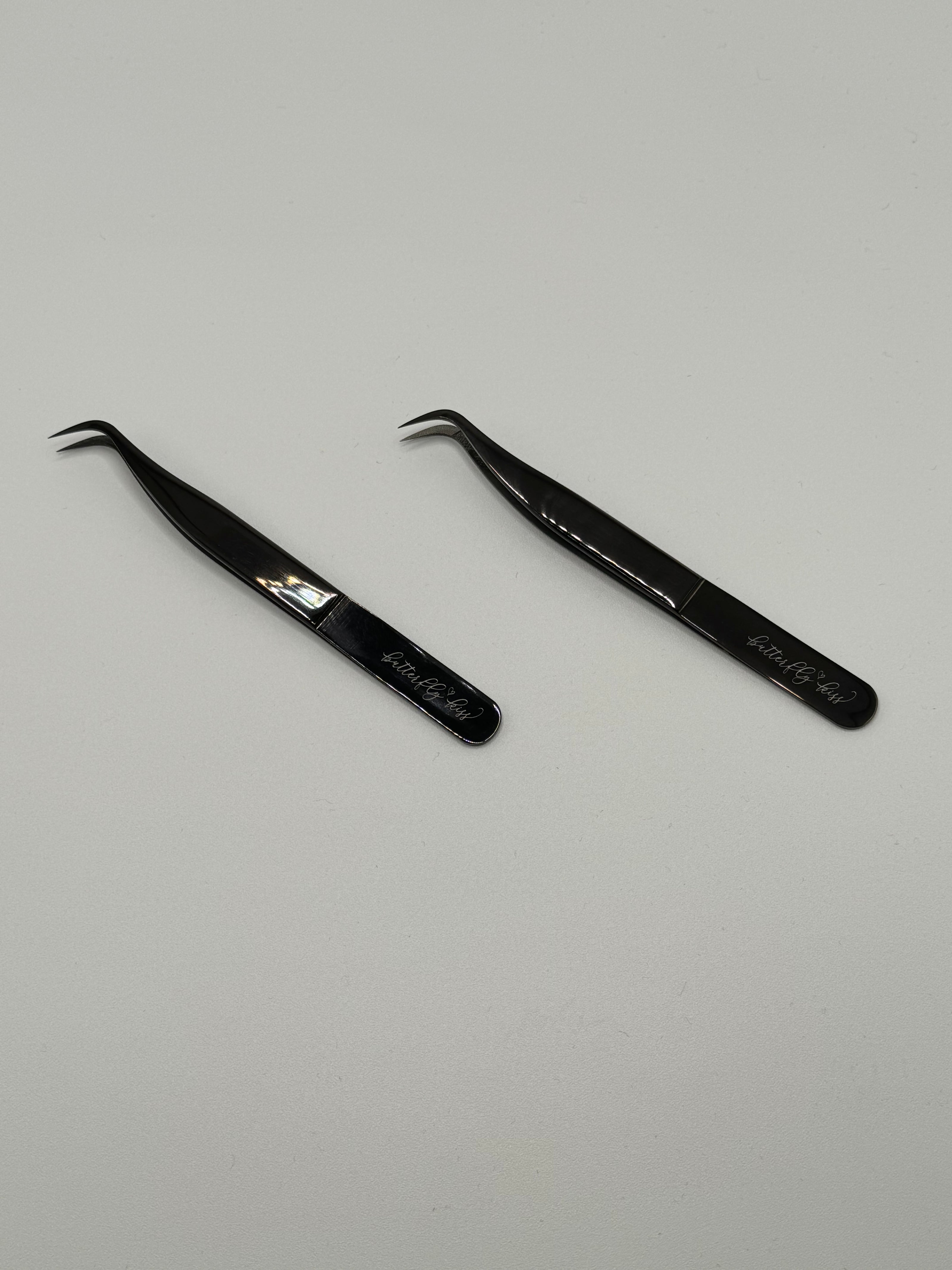 curved volume tweezer