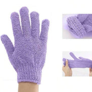exfoliating glove - bkeyelashes