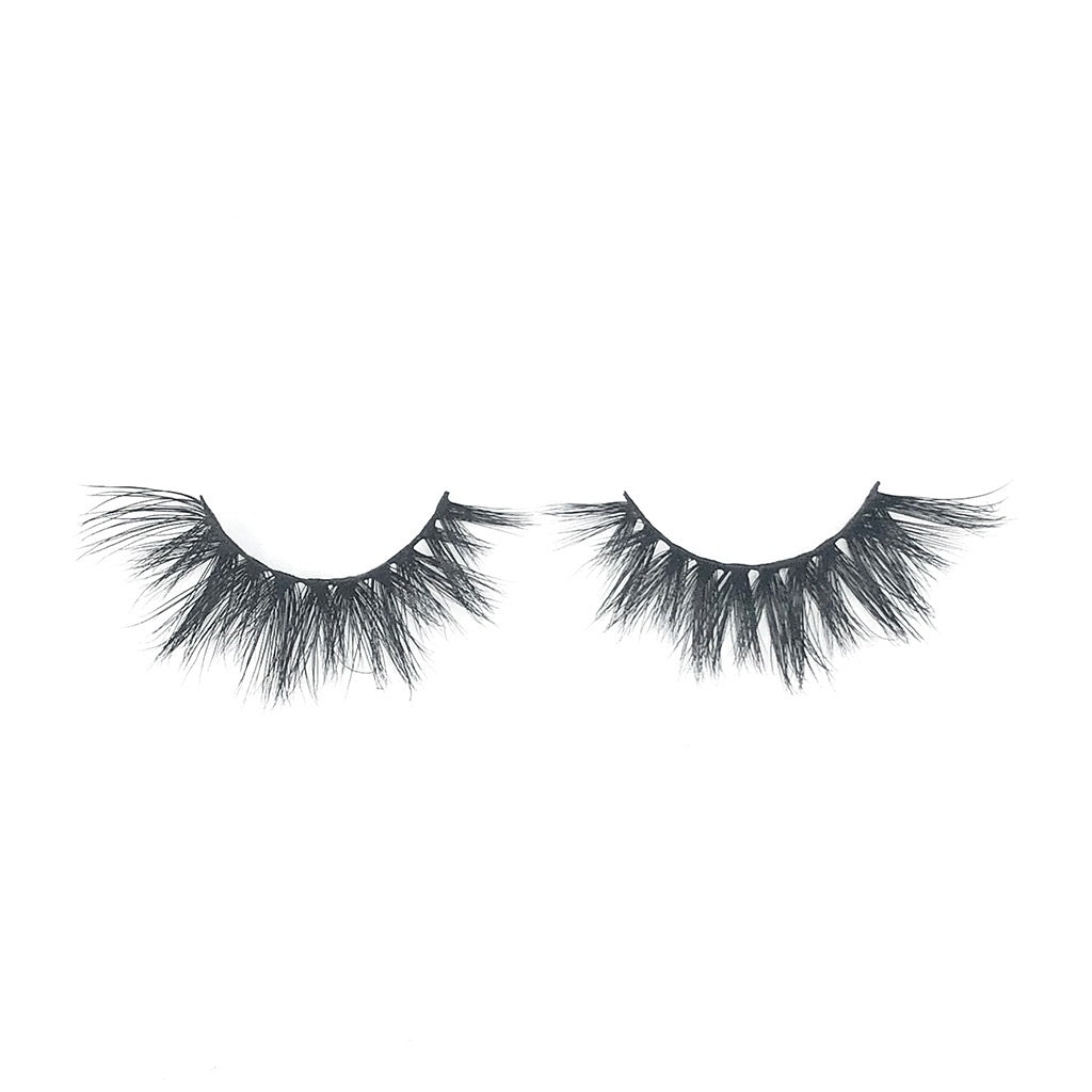 lola luxury lash - bkeyelashes