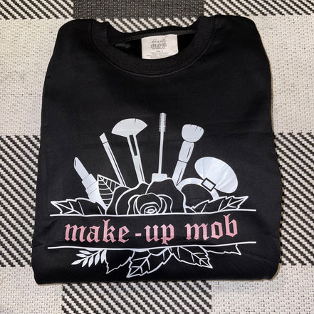 MAKE-UP MOB crewneck - bkeyelashes