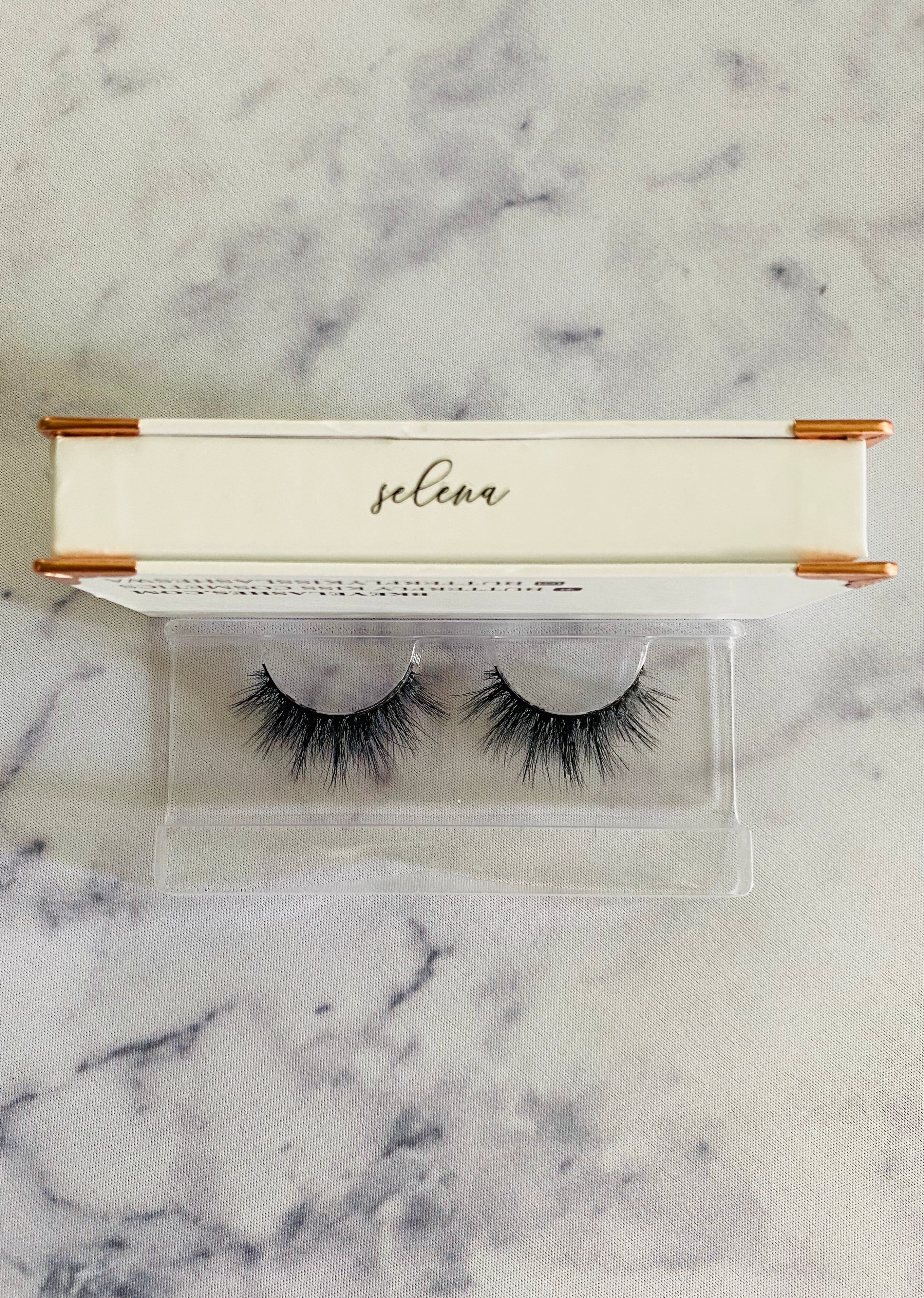 selena luxury lash - bkeyelashes