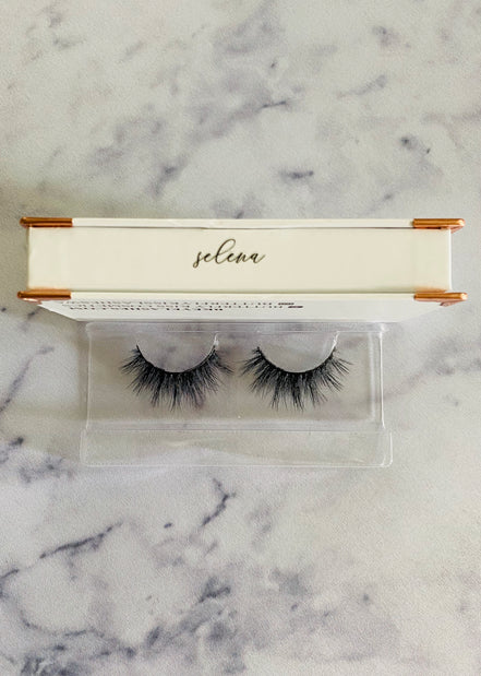 selena luxury lash - bkeyelashes