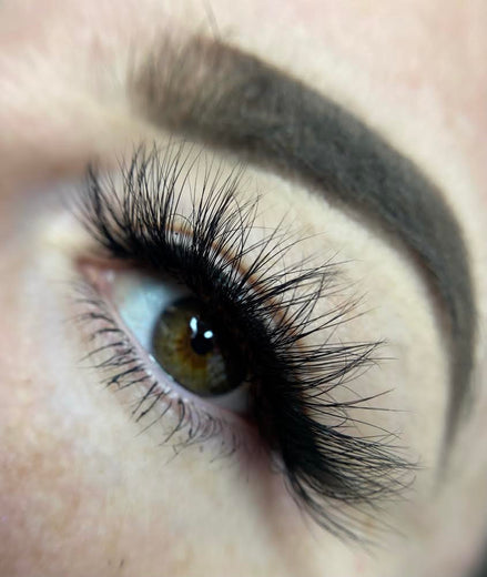 gianna luxury lash - bkeyelashes