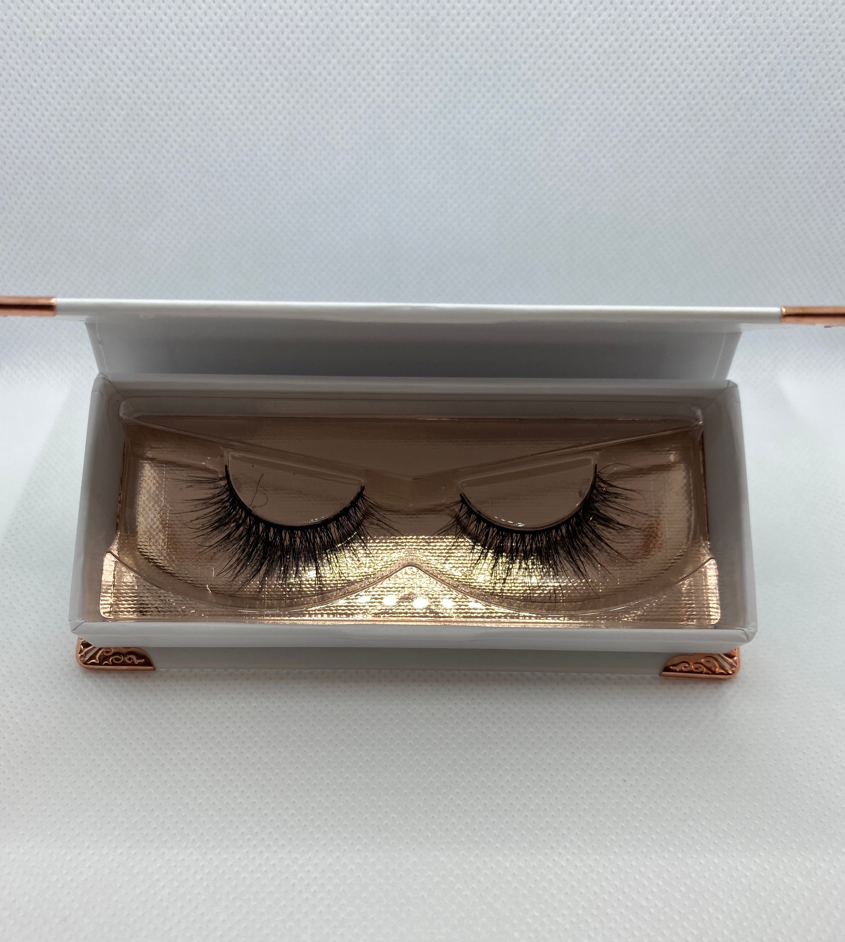 vanessa luxury lash - bkeyelashes