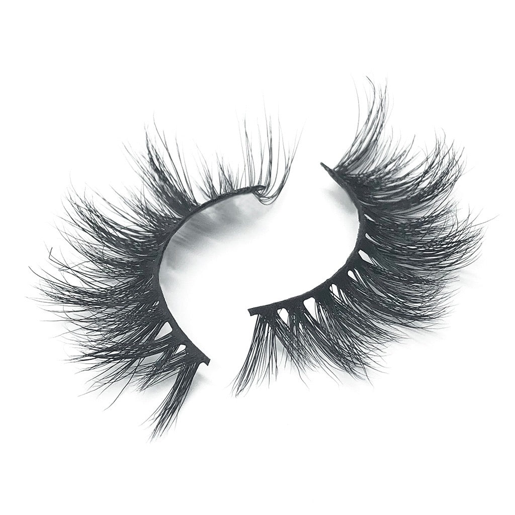 lola luxury lash - bkeyelashes